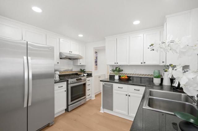 Image 20 of 59 For 545 Mill River Lane