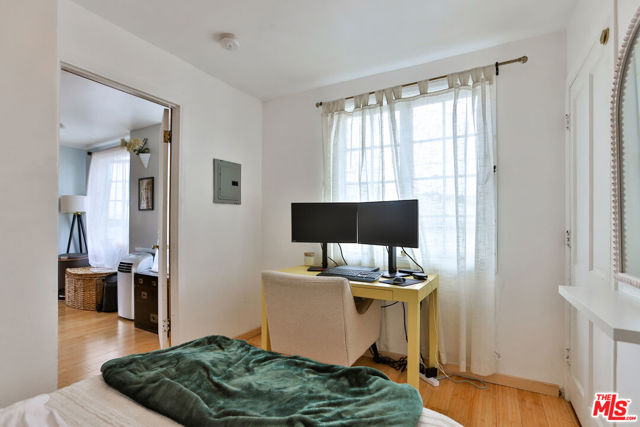 3110 Highland Avenue, Santa Monica CA: https://media.crmls.org/mediaz/ba6db6e2-f470-4ef6-8070-b823f553771b.jpg