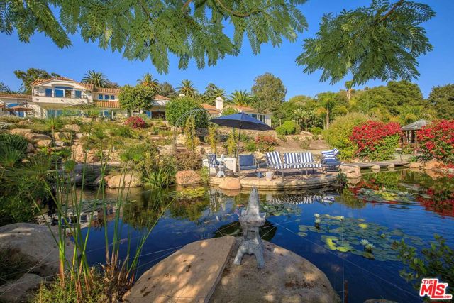 1601 Alisa Estate, Santa Barbara CA: https://media.crmls.org/mediaz/ba6e327b-9fce-4644-8266-5c33b928d517.jpg