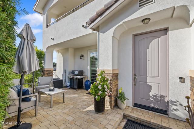 349 Newbury Vista Lane, Newbury Park CA: https://media.crmls.org/mediaz/ba6f04c5-f30a-464c-8a26-20f65569e725.jpg