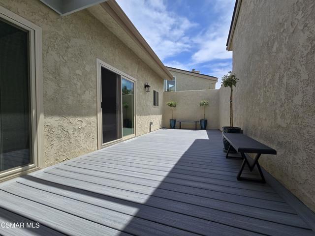 3123 Woodfern Circle, Thousand Oaks CA: https://media.crmls.org/mediaz/ba6f08e6-43e7-4658-8ace-c8258722d91e.jpg