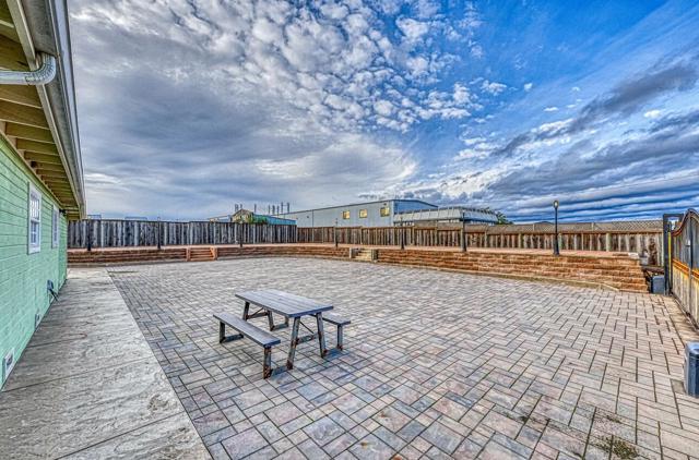 7550 Sandholdt Road, Moss Landing CA: https://media.crmls.org/mediaz/ba6f2013-1864-4ad4-beb3-cdf6b16186c5.jpg