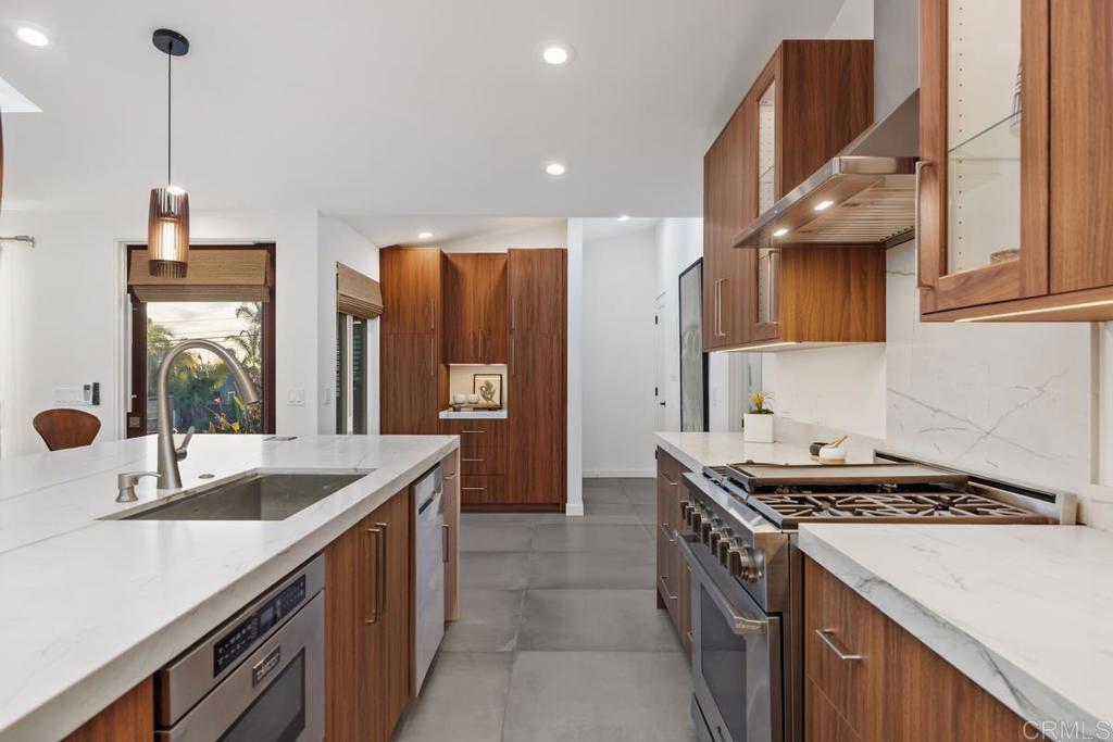 803 Saxony Road - photo 4