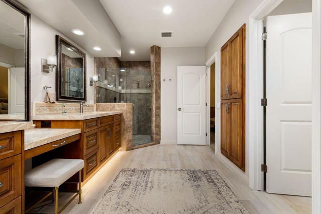 55197 Southern, La Quinta CA: https://media.crmls.org/mediaz/ba6fdcea-a2c4-48c3-9238-bff6b1980132.jpg