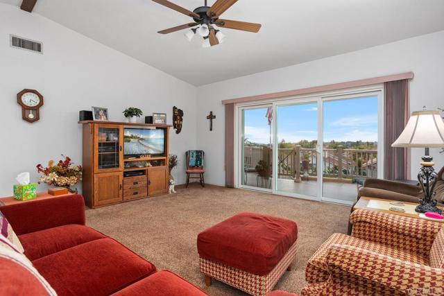 Detail Gallery Image 13 of 36 For 634 via Santa Paulo, Vista,  CA 92081 - 2 Beds | 2 Baths
