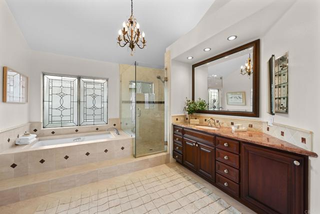 Detail Gallery Image 30 of 51 For 6990 Blue Orchid Ln, Carlsbad,  CA 92011 - 5 Beds | 4 Baths