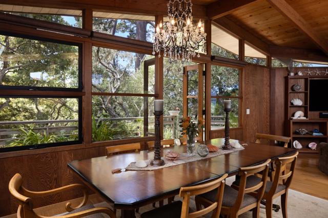 799 Parcel Street, Monterey CA: https://media.crmls.org/mediaz/ba7213a2-da1c-4e08-9348-d74e90d56e0a.jpg