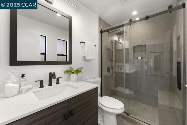 955 Camino Verde Cir, Walnut Creek CA: https://media.crmls.org/mediaz/ba72739a-4355-41c2-b0c0-cdda2037c479.jpg