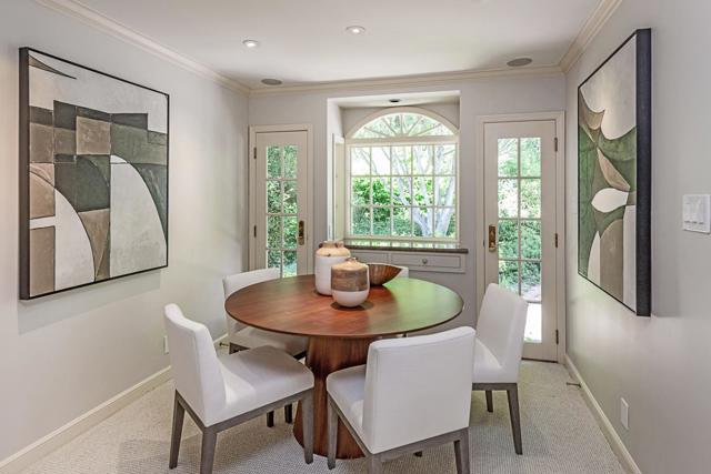 3 Wyndham Drive, Portola Valley CA: https://media.crmls.org/mediaz/ba737d79-d2e5-4ea6-adf1-073960ed4153.jpg
