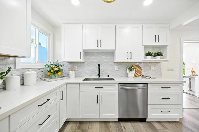 1504 York Avenue, San Mateo CA: https://media.crmls.org/mediaz/ba739b2a-7590-466e-9a1f-19726fe9eae3.jpg