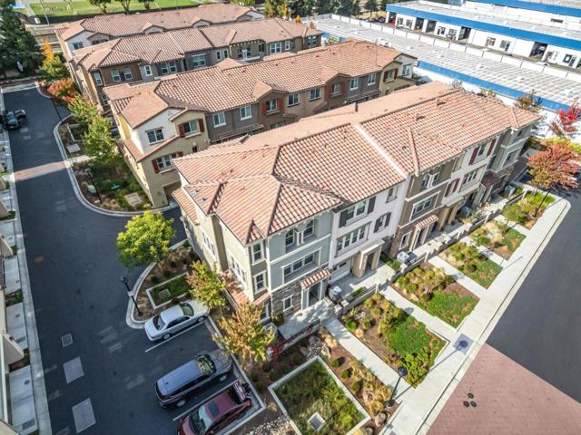 25899 Dollar Street, Hayward CA: https://media.crmls.org/mediaz/ba746a4f-7dd1-4c61-b8c7-7ef9b22db896.jpg