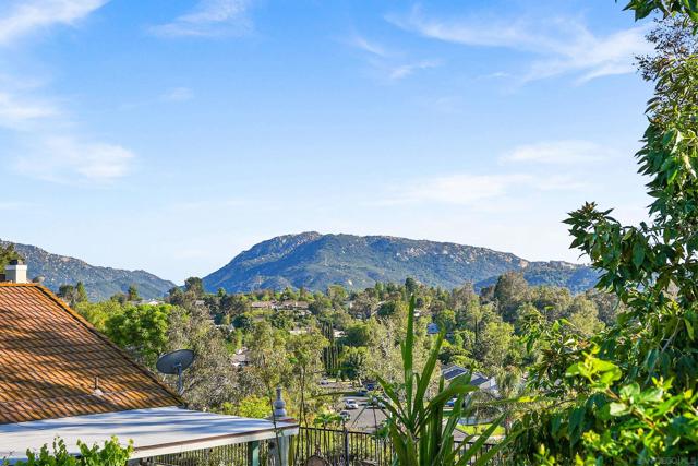 42608 Remora St, Temecula CA: https://media.crmls.org/mediaz/ba755f64-2eda-43f3-bd1e-886450b27a51.jpg