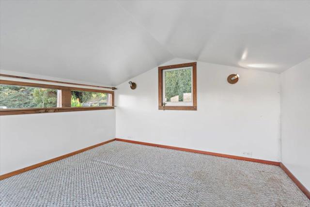 268 Olympian Way, Pacifica CA: https://media.crmls.org/mediaz/ba7570f1-389b-40fb-9403-d5147c090333.jpg