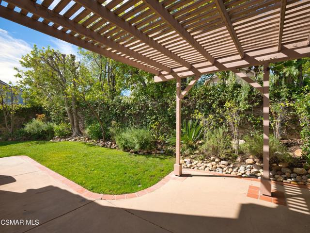 3127 La Casa Court, Thousand Oaks CA: https://media.crmls.org/mediaz/ba75b34f-6c8c-4347-8d8d-f5c59dae0f3f.jpg