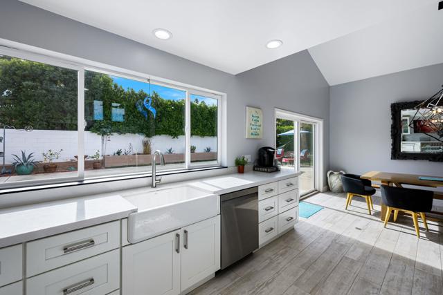 72915 Skyward Way, Palm Desert CA: https://media.crmls.org/mediaz/ba75d1ae-d8e2-43ea-849d-cff03bbc27ea.jpg