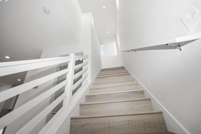 251 E Wrigleys Ave, Mountain House CA: https://media.crmls.org/mediaz/ba76429a-dcef-42cd-8317-0fa5ea336a96.jpg