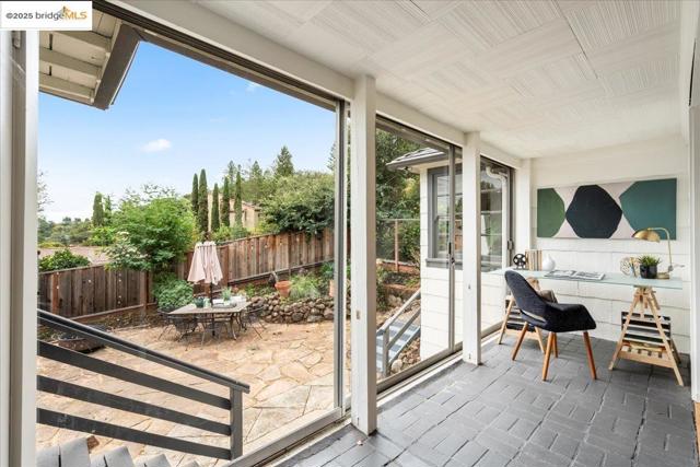 342 El Toyonal, Orinda CA: https://media.crmls.org/mediaz/ba765edc-067e-4fbd-8d74-8d4c395c4e38.jpg