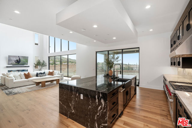 11740 Abbey Lane, Porter Ranch CA: https://media.crmls.org/mediaz/ba76bf2a-056e-49b1-a6c1-a893a701c89d.jpg
