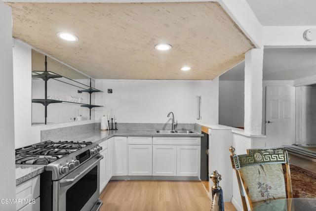 215 Pepper Road, Newbury Park CA: https://media.crmls.org/mediaz/ba77df6d-ac84-4668-b25f-95fab9eab429.jpg