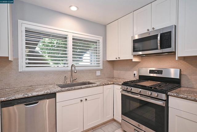 530 Hazel Street, Livermore CA: https://media.crmls.org/mediaz/ba78cc85-c420-4160-b59c-b38954ac7307.jpg