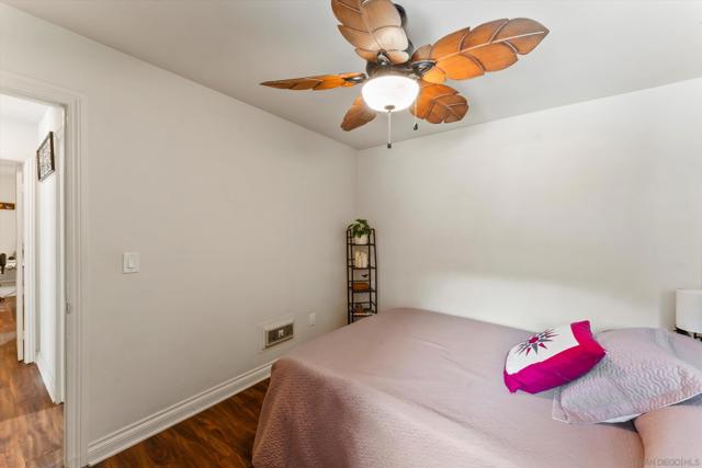 5483 Adobe Falls Rd., San Diego CA: https://media.crmls.org/mediaz/ba78fb91-4e0c-4c2e-b924-551f7c3e0504.jpg