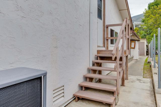 Detail Gallery Image 21 of 42 For 7413 Rowena St, San Diego,  CA 92119 - 5 Beds | 3 Baths