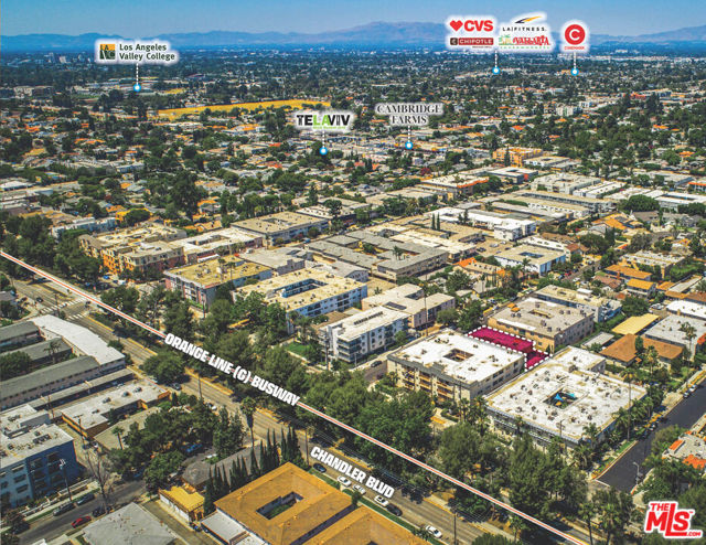 5418 Hermitage Avenue, Valley Village CA: https://media.crmls.org/mediaz/ba79d238-c2fb-49b5-be11-d33e4c6a0c7b.jpg