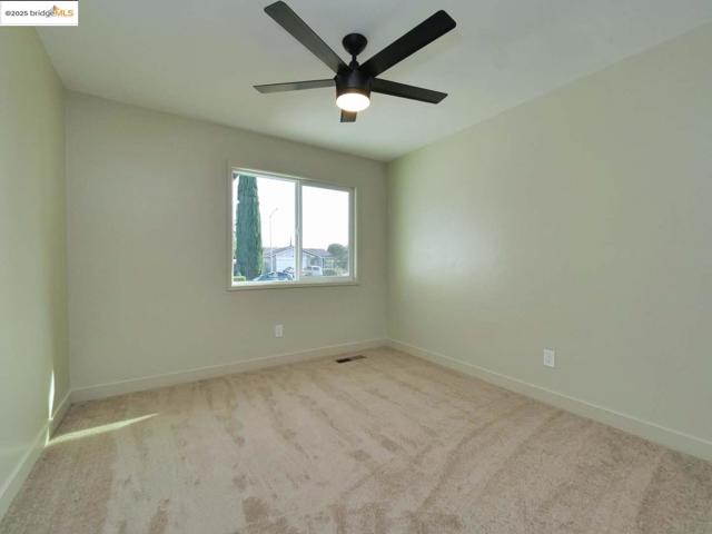 2112 Matthew CT, Pittsburg CA: https://media.crmls.org/mediaz/ba7b7862-2533-4680-82d6-12df776b39d6.jpg