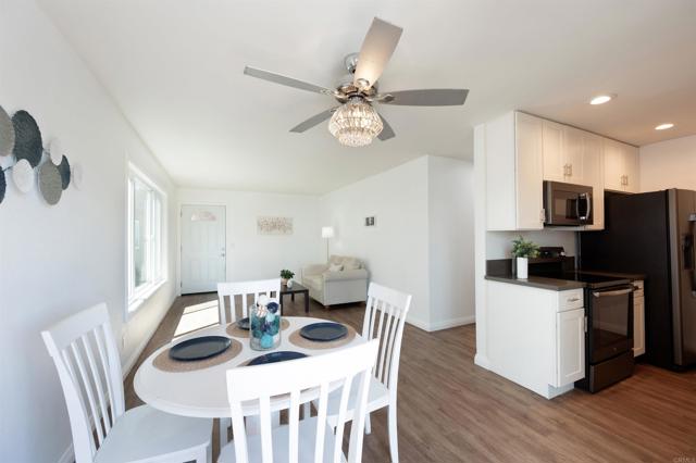 1460 Seacoast Drive, Imperial Beach CA: https://media.crmls.org/mediaz/ba7c462a-9fae-487a-b076-a7ee34f86922.jpg