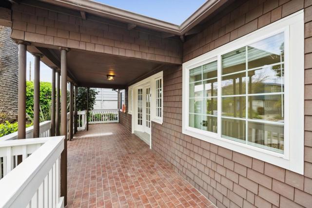 1117 Chula Vista Avenue, Burlingame CA: https://media.crmls.org/mediaz/ba7cc51a-a05c-4a34-a564-a645497dd6c3.jpg