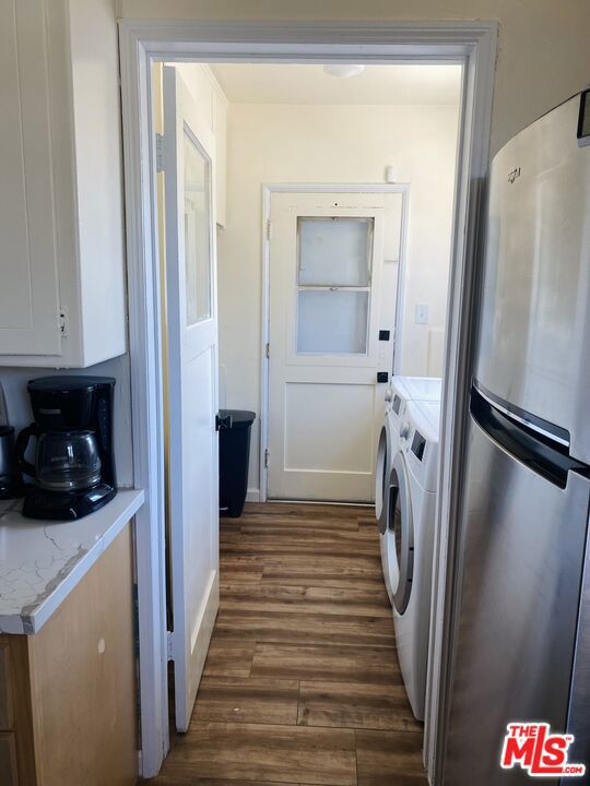 9116 S 5th Avenue, Inglewood CA: https://media.crmls.org/mediaz/ba7ef1f9-515f-48c2-8f75-4da7a12ca206.jpg