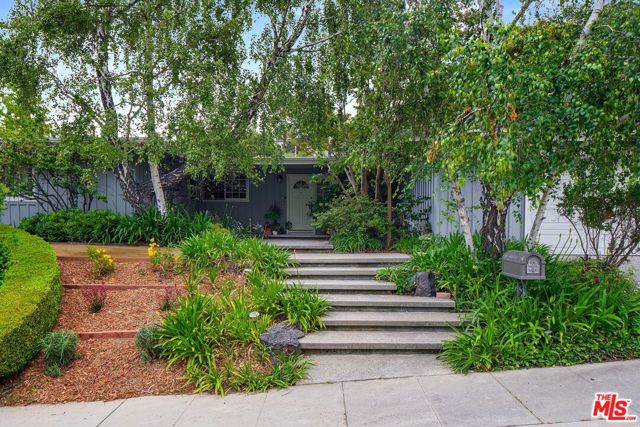3554 Loadstone Drive photo 1