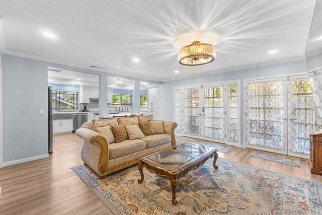 1363 Timberpond Dr, El Cajon CA: https://media.crmls.org/mediaz/ba816a76-f71a-43a0-ace9-52274f09566e.jpg