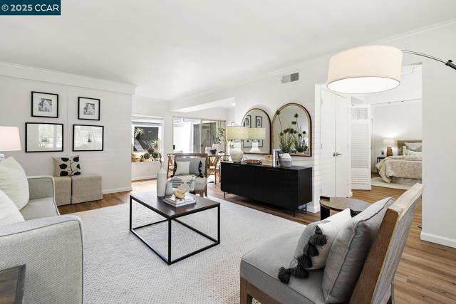 1501 Oakmont, Walnut Creek CA: https://media.crmls.org/mediaz/ba826288-f7ea-45da-92d0-adc7884984b5.jpg