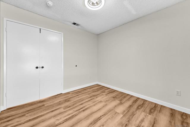 1412 Timber Gln, Escondido CA: https://media.crmls.org/mediaz/ba86069c-be27-43c8-8caa-3447b55bd922.jpg