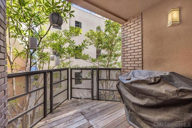 1225 ISLAND AV, San Diego CA: https://media.crmls.org/mediaz/ba86b23b-b935-47ae-aab7-8bc8f898bd40.jpg