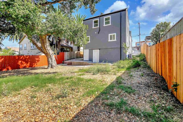 9431 Thermal St, Oakland, California 94605, 6 Bedrooms Bedrooms, ,3 BathroomsBathrooms,Single Family Residence,For Sale,Thermal St,41074543