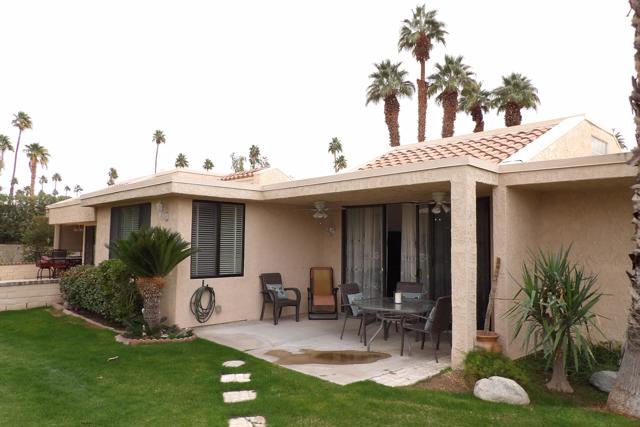68732 Calle Tafalla, Cathedral City CA: https://media.crmls.org/mediaz/ba888d7b-a515-4503-8789-be924f70084a.jpg