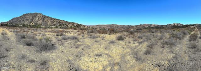 29266 Wagon Road, Agoura Hills CA: https://media.crmls.org/mediaz/ba88ab7f-71ac-487c-847a-086a9e344b6e.jpg