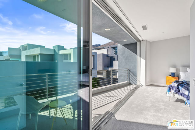 431 Suave Lane, Palm Springs CA: https://media.crmls.org/mediaz/ba88eb96-aded-4863-89d2-8875f8f456ac.jpg