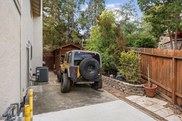 3 Saint Louis Lane, Pleasant Hill CA: https://media.crmls.org/mediaz/ba8a985e-0b96-40f5-b202-4c10c52857b0.jpg