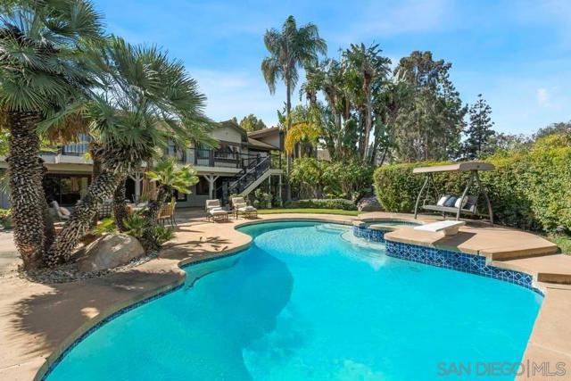 12916 Polvera Ave, San Diego CA: https://media.crmls.org/mediaz/ba8afd05-2b19-4526-a8b0-e1e85910a7a5.jpg