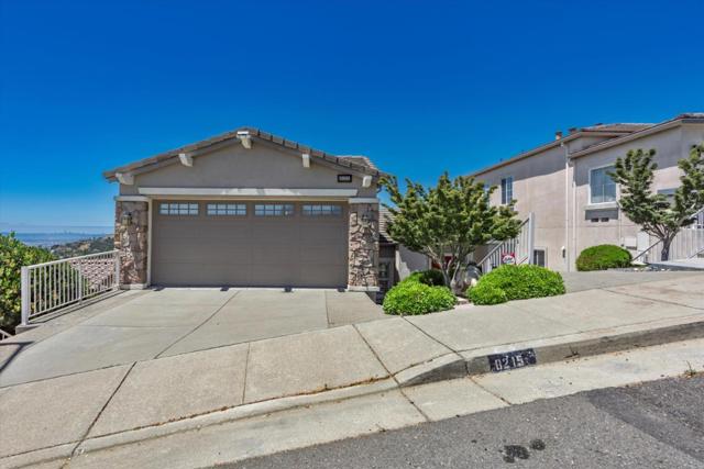 8215 Skyline Circle, Oakland CA: https://media.crmls.org/mediaz/ba8cda6d-993d-47ba-9b26-23911ea5727b.jpg