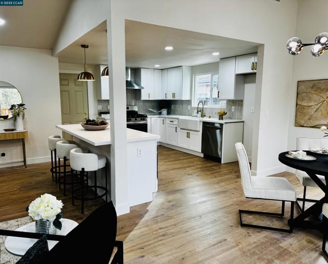 30 Greensboro Way, Antioch CA: https://media.crmls.org/mediaz/ba8ce876-b736-40b3-a159-54d62202ce09.jpg