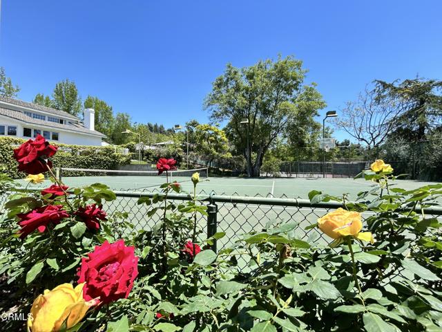 Detail Gallery Image 4 of 29 For 832 Valley Crest St, La Canada Flintridge,  CA 91011 - 5 Beds | 5/1 Baths