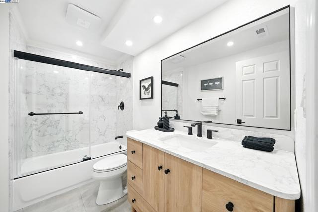 5995 Via Del Cielo, Pleasanton CA: https://media.crmls.org/mediaz/ba8d8e43-1a24-4930-a38b-44c7f39e7c05.jpg