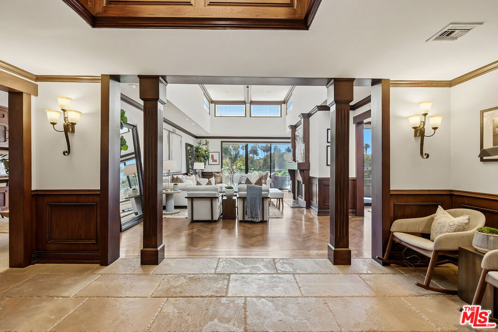 450 N Maple Drive #501