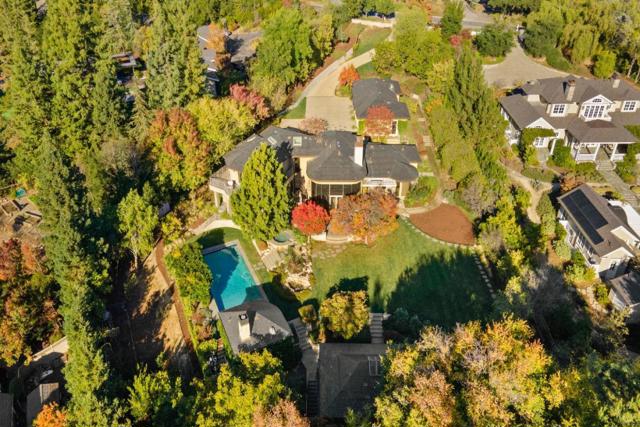 26140 Rancho Manuella Lane, Los Altos Hills CA: https://media.crmls.org/mediaz/ba8dca1c-9aa5-4636-be84-3f574fef809b.jpg