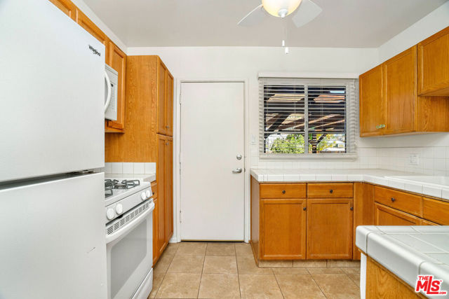 17919 Martha Street photo 7