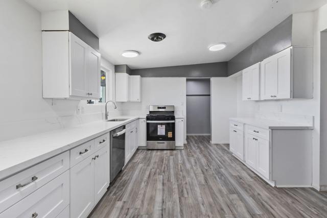 7517 Alaba Avenue, Yucca Valley CA: https://media.crmls.org/mediaz/ba8e6b9f-b580-4275-a74b-a145a8ca87ad.jpg